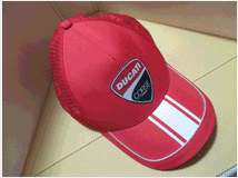 Cappello ducati (puma) con etichetta e cartellino 